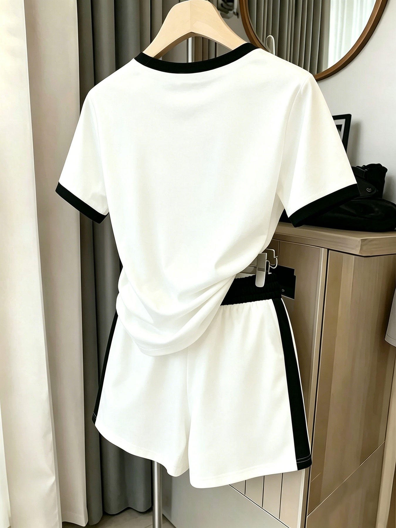 Tenue d'inspiration artistique - Summer Clothing Vibes avis et prix